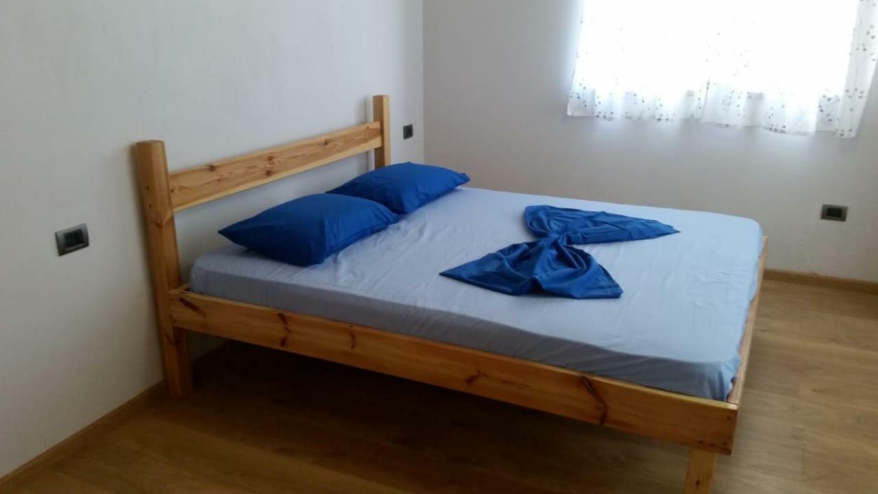 Bujtina E Tomorrit Hotel Ujanik Kültér fotó